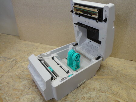 TOSHIBA TEC B-EV4D Barcode Label Printer with label Cutter - 203dpi
