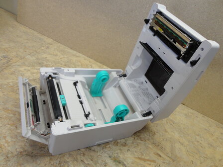 TOSHIBA TEC B-EV4D Barcode Label Printer with PEELER - 203dpi
