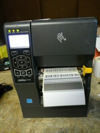 Zebra ZT230 Thermal Direct Label Printer LAN  USB + Peel Function 203Dpi