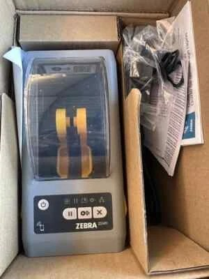 Zebra ZD411 Thermal Label Printer USB  NEW- ZD4A022-D0EM00EZ