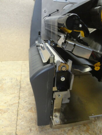 Zebra ZT420 Thermal Transfer Label Printer - 300dpi + Cutter Network