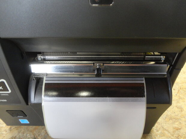 Zebra ZT420 Thermal Transfer Label Printer - 300dpi + Cutter Network